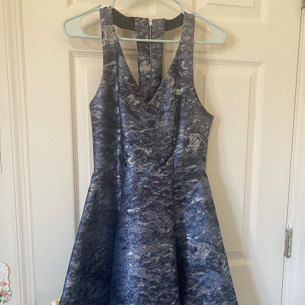 Gorgeous gray/blue metallic design lab dress fit and flare